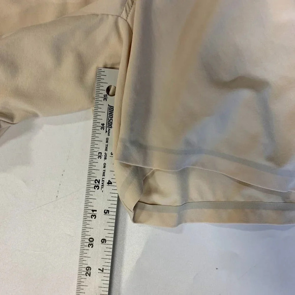 Mountain Hardwear Women's Athletic Mid Rise Outdoor Stretch‎ Shorts SIze 10 - Picture 13 of 13